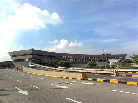 Ninoy Aquino Airport Philippines Falcon Lifts