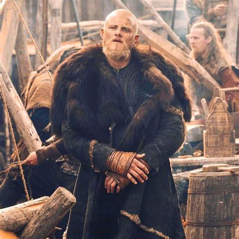 Bjornvikiing En Instagram Hail King Bjorn 👑⚔️ Ragnar Lothbrok Vikings Bjorn Vikings Vikings