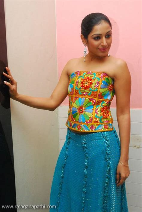 South Actress Padmapriya Sexy New Photo Shoot Gateway To