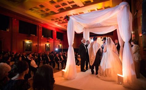 Elegant Chuppah Stunning Wedding Venues Intimate Wedding Ceremony Maid Of Honor
