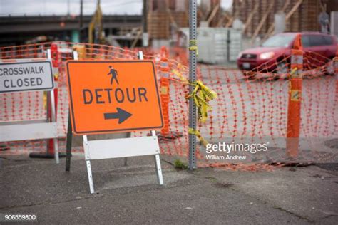 Detour Sign Photos And Premium High Res Pictures Getty Images