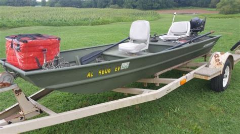 14 Foot 14 Alumacraft Fishing Boat Flat Bottom With Trailer 5hp Engine