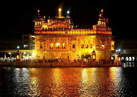 This Time We Fell In Love With The Night View Of This Amazing Temple The Golden Temple Amritsar