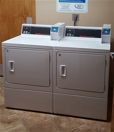 Csc invests the time to understand our customers' businesses and become a true extension of their teams. How to Use Commercial Laundry Machines | BDS Laundry