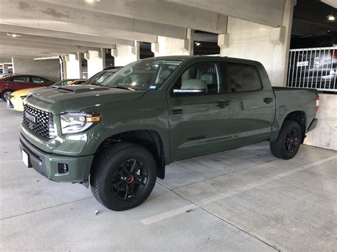 Found An Army Green Tundra In The Parking Garage Today Looks Great R