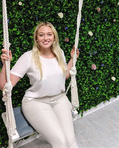 Picture Of Iskra Lawrence