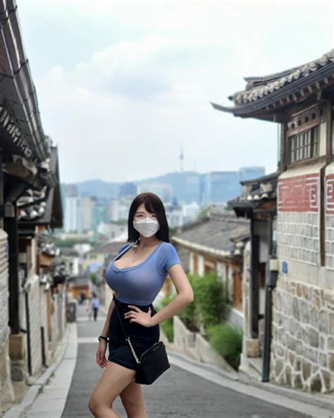 Exploring Bukchon Hanok Village With This Busty Tour Guide