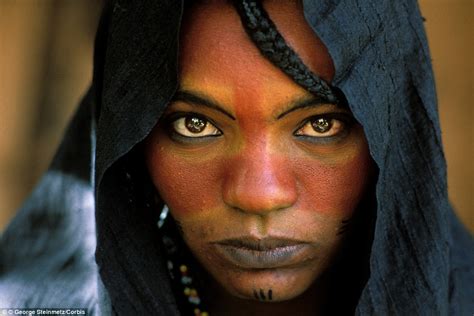 Photographs Of The Islamic Tuareg Tribe Where Women Embrace Sexual