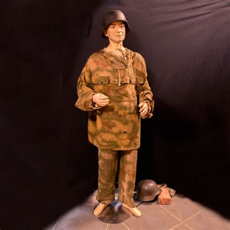 Uniform Display German Hww Museum Mannequins