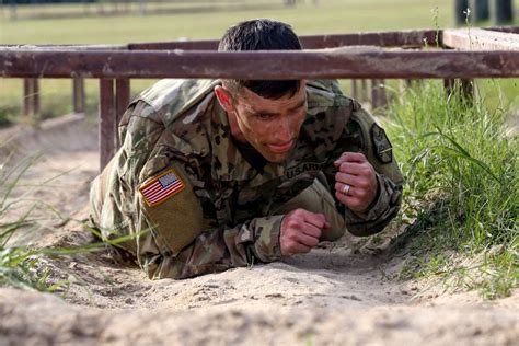 Imcom Names 2018 Best Warrior Nco Soldier Of The Year To Advance In