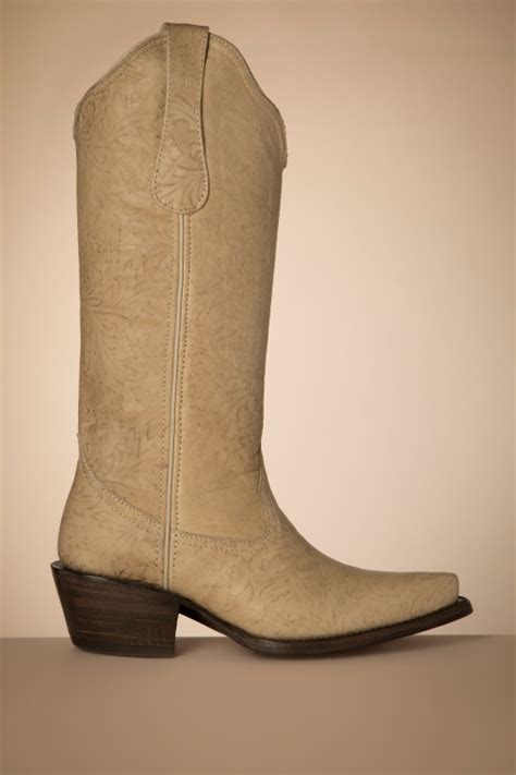 La Pintura Gabriela Leather Western Boots In Dark Ivory