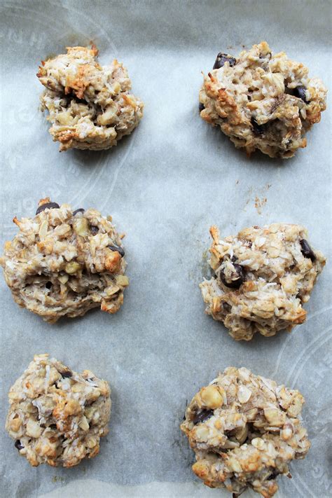 (i like to avoid white flour sugar and of course salt.) no sugar breakfast cookies - Friendly Food Snobs