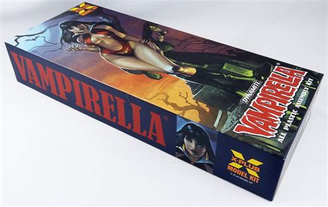 Vampirella Pre Painted Plastic Model Kit Scale X Plus