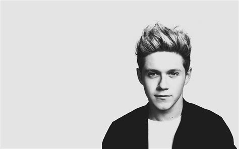 Its probably no surprise that i am v e r y excited about the iphone coming out. You And I Fragrance Promo Pics - Niall Horan - One ...