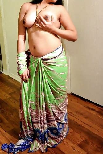 Sexy Indian Aunty Saree Pics Xhamster