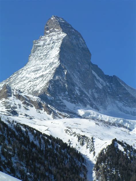Asisbiz Switzerland Italy Matterhorn Matterhorn Viewed From Zermatt 02