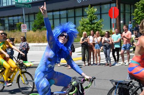 Fremont Solstice Parade Seattle Summer With A Naked Bike Ride