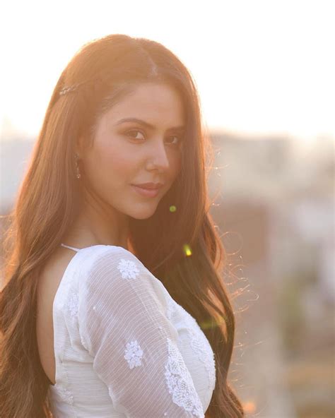 South Indian Actress Sonam Bajwa Latest Hot Photos Gallery Photos Hd Images Pictures Stills