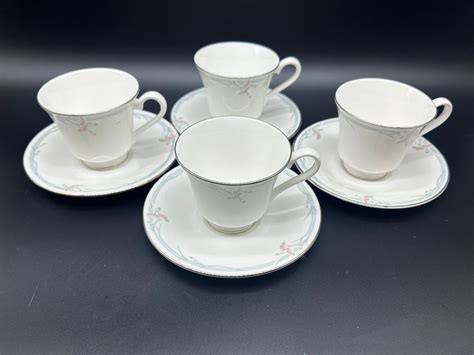 Royal Doulton Carnation Tea Cup Saucer Setsset Of 4 Bone China England