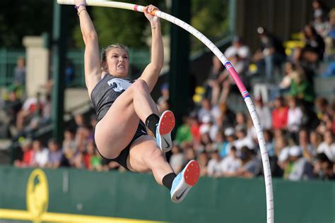 Ncaa Womens Pole Vault A Successful Defense For Gruver Track Field News