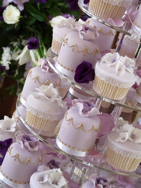 1000 Images About Cake Elegant Mini Cakes On Pinterest Bespoke