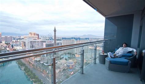 14 Las Vegas Hotels With Balconies Hotel Rooms On Or Near Strip