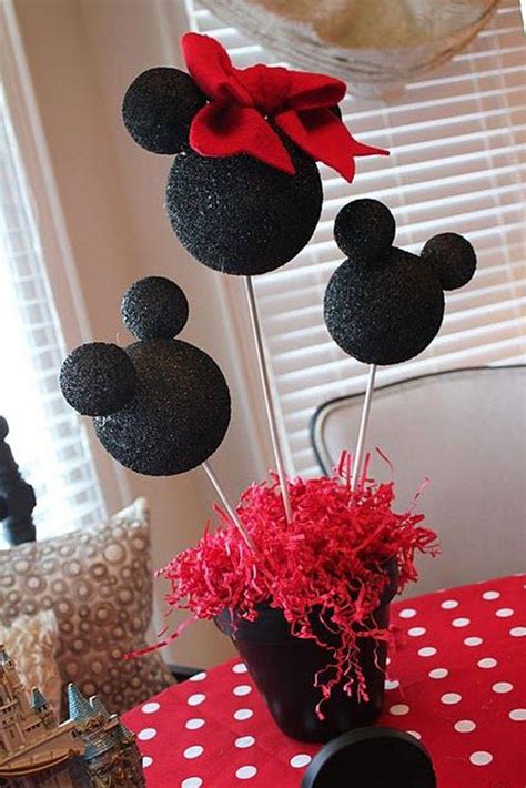 Hanging decorations are fun because you can hang them in doorways and use them as hanging table centerpieces for. 35 Ultimate DIY Table Ideas For A Birthday Party | Table Decorating Ideas