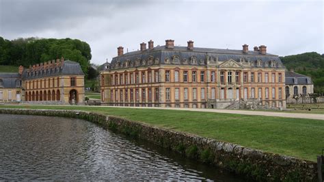 Le Château De Dampierre En Yvelines Avis Et Photos Dun Local