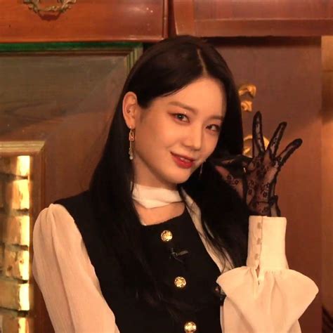 Fromis9 Jang Gyuri Lq Icon Halloween Party Halloween Party Mood