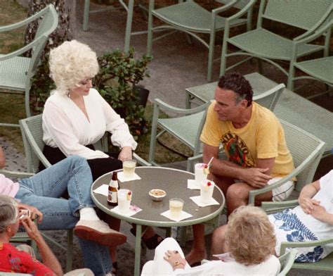 Dolly Parton And Husband Carl Dean Dolly Parton Relaxing A Flickr