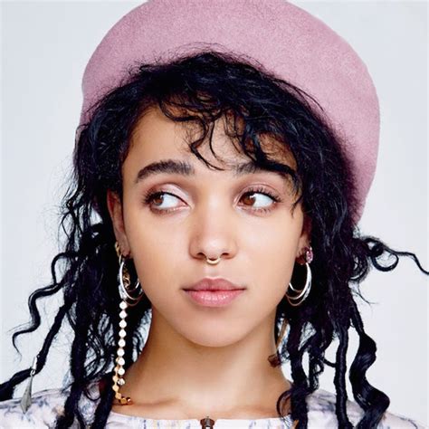 Fka Twigs Lips Fka Twigs Reveals Excruciating Battle With Tumors