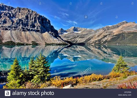 Bow Lake Crowfoot Mountain Banff National Park Alberta Canada Stock Photo 43921646 Alamy