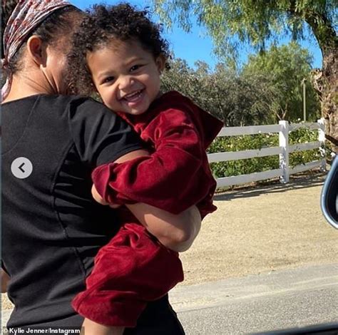 Kylie jenner and @travis scott daughter cuteness part 2: Kylie Jenner post loving tribute for daughter Stormi's second birthday | Kylie jenner, Kylie ...