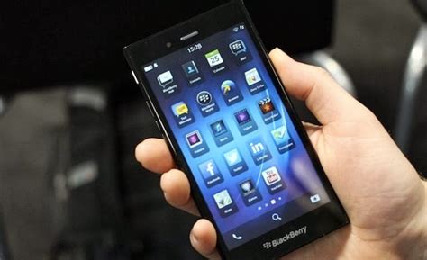 Vvv8888vvv id — pengidentifikasi unik pemilik perangkat blackberry. Spesifikasi Lengkap Blackberry Jakarta