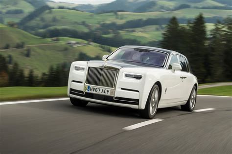 On indianauto, many second hand luxury cars in lucknow which meet your need are on sale at low prices. Best luxury cars 2019 UK: the finest premium saloons on ...