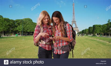 People Taking Selfies Eiffel Tower Hi Res Stock Photography And Images