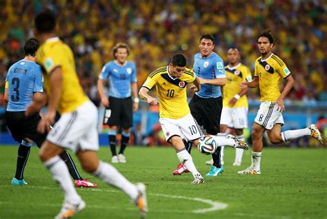 Elige entre las ilustraciones de stock sobre gol brasil de istock. El mejor gol del mundial de Brasil 2014: James Rodríguez a ...