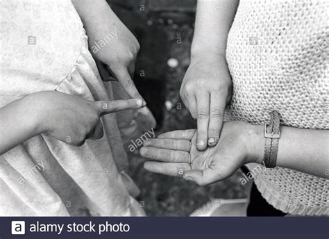 Deaf People Signing Hi Res Stock Photography And Images Alamy