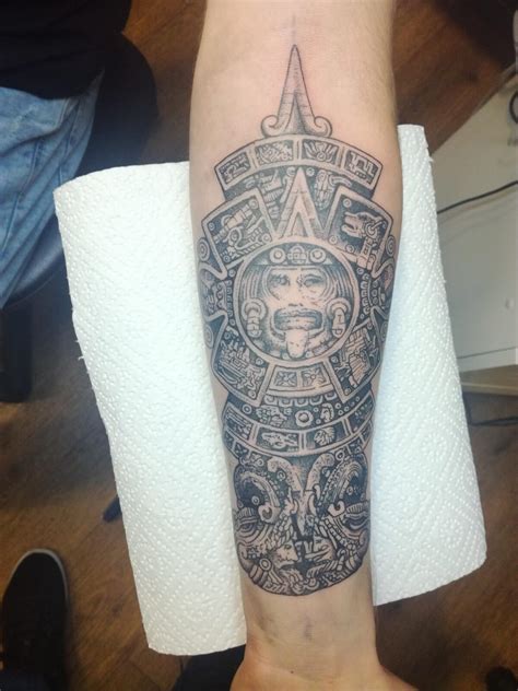 Best Tattoo Design Ideas For Your Mayan Calendar Tattoo Body Tattoo Art