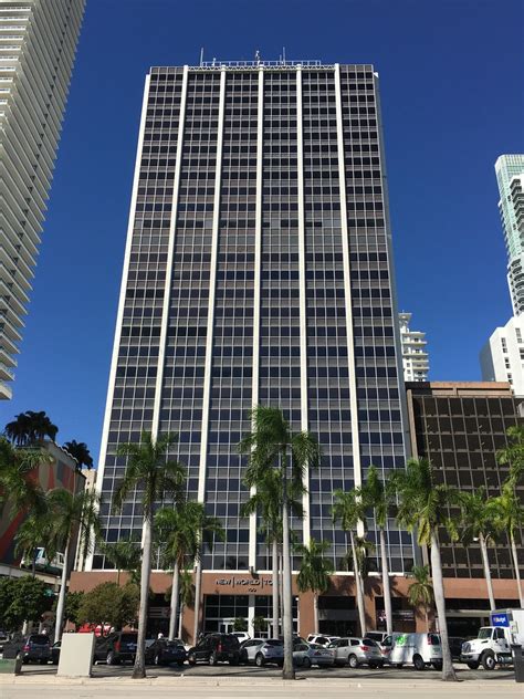 New World Tower Downtown Miami Now Known As 100 Biscayne B Flickr