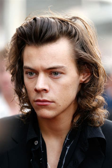 Did Harry Styles Cut His Hair This Instagram Post Is Very Telling — Photo
