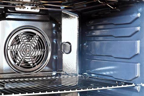 The Best Ways To Clean Your Oven And Keep It Clean
