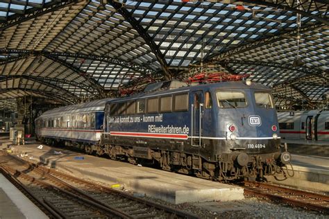 110 469 4 Tri Mit Neuer Beschriftung Mit Nx Ersatzzug Köln Hbf Am 16