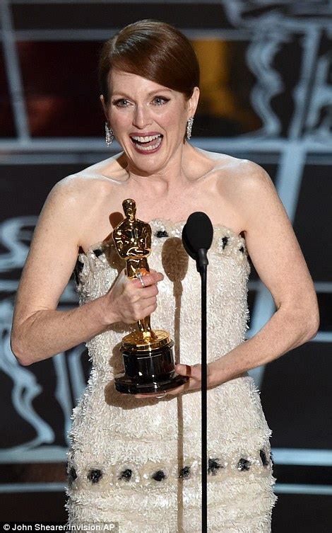 Eddie Redmayne Wins Best Acting Oscar At 2015s Academy Awards Daily