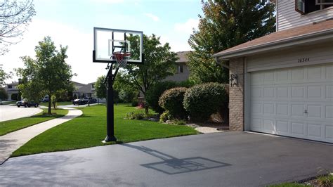 10 Best Basketball Hoops For Driveway In 2023 Daily Dose Of Sports