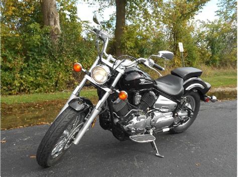If you would like to get a quote on a new 2004 yamaha v star 1100 classic use our build your own tool, or compare this bike to other cruiser motorcycles.to view more specifications, visit our detailed specifications. 2004 Yamaha V Star 1100 Custom for sale on 2040motos