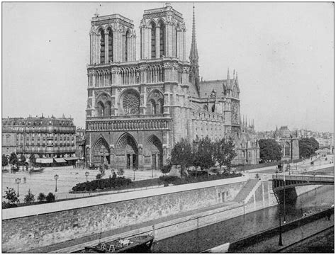 Historical Images Of The Notre Dame Cathedral In Paris