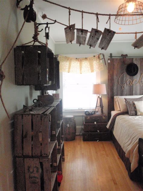 Military boys room signs, u.s. Hammers and High Heels: Bachman's Spring Idea House ...