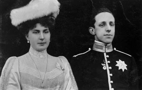 Heartbreaking Facts About Victoria Eugenie The Hated Queen Of Spain