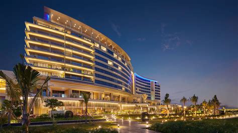 Free buffet breakfast, free wifi, and free parking. Luxury 5 Star Hotel in Kochi (Cochin) | Grand Hyatt Kochi ...